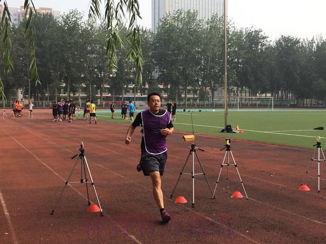 中国足协举办2016年中甲联赛裁判工作中期总结会 中国足协举办2016年中甲联赛裁判工作中期总结会