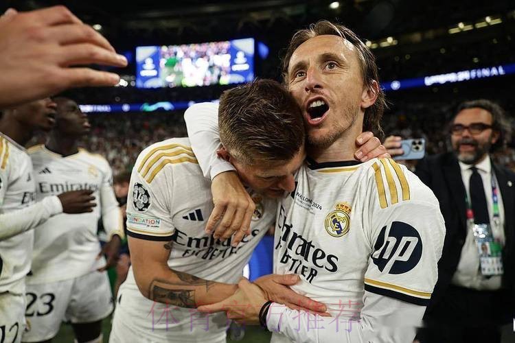 罗马诺:莫德里奇只想留皇马 在等球队进行续约谈判 罗马诺:莫德里奇只想留皇马 在等球队进行续约谈判