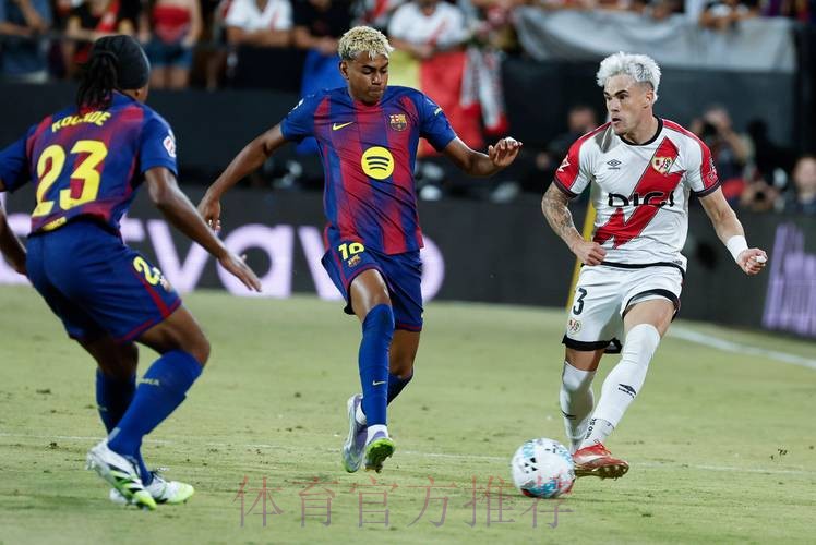 本赛季西甲四次头球破门!卡塞米罗数据平巴萨全队