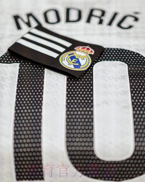 阿斯:安切洛蒂让莫德里奇踢伪9号的安排受到了质疑